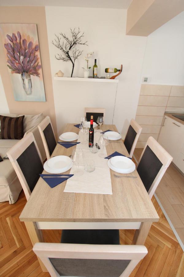 Apartmani Palma Novalja Exterior foto